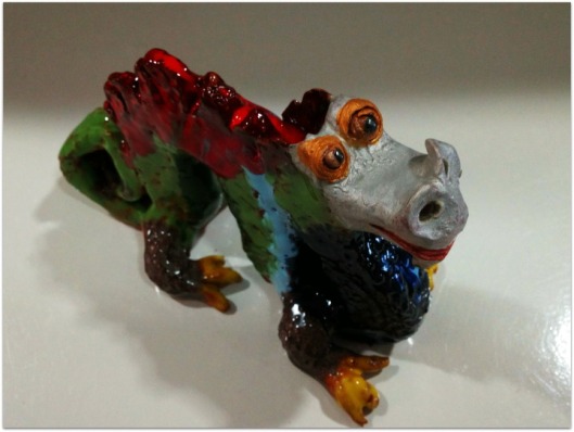 Dragón chino de cerámica